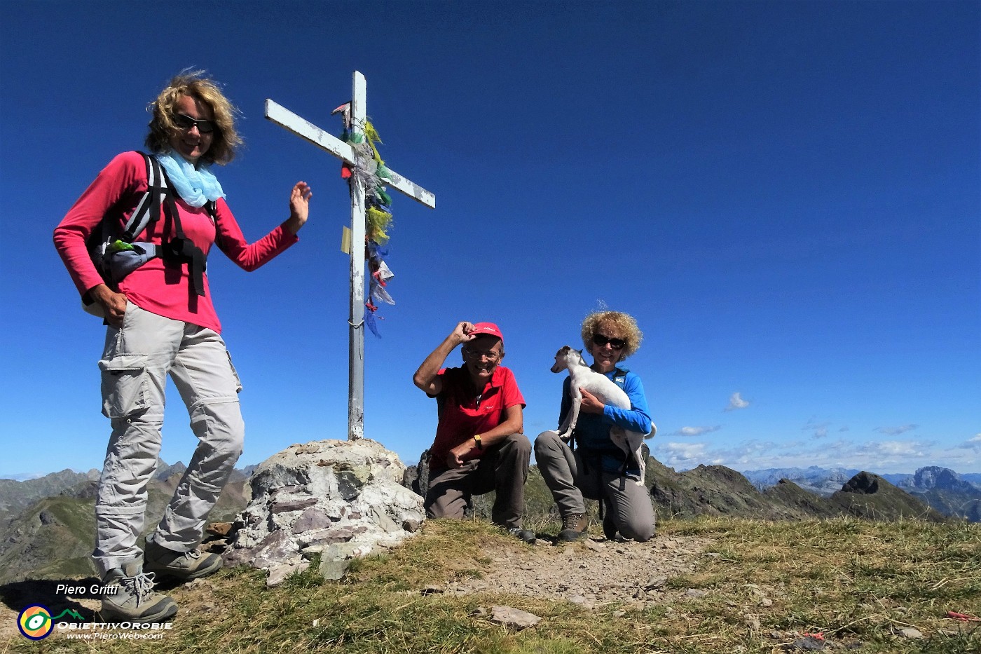 01 In vetta al Pizzo Farno  (2506 m).JPG